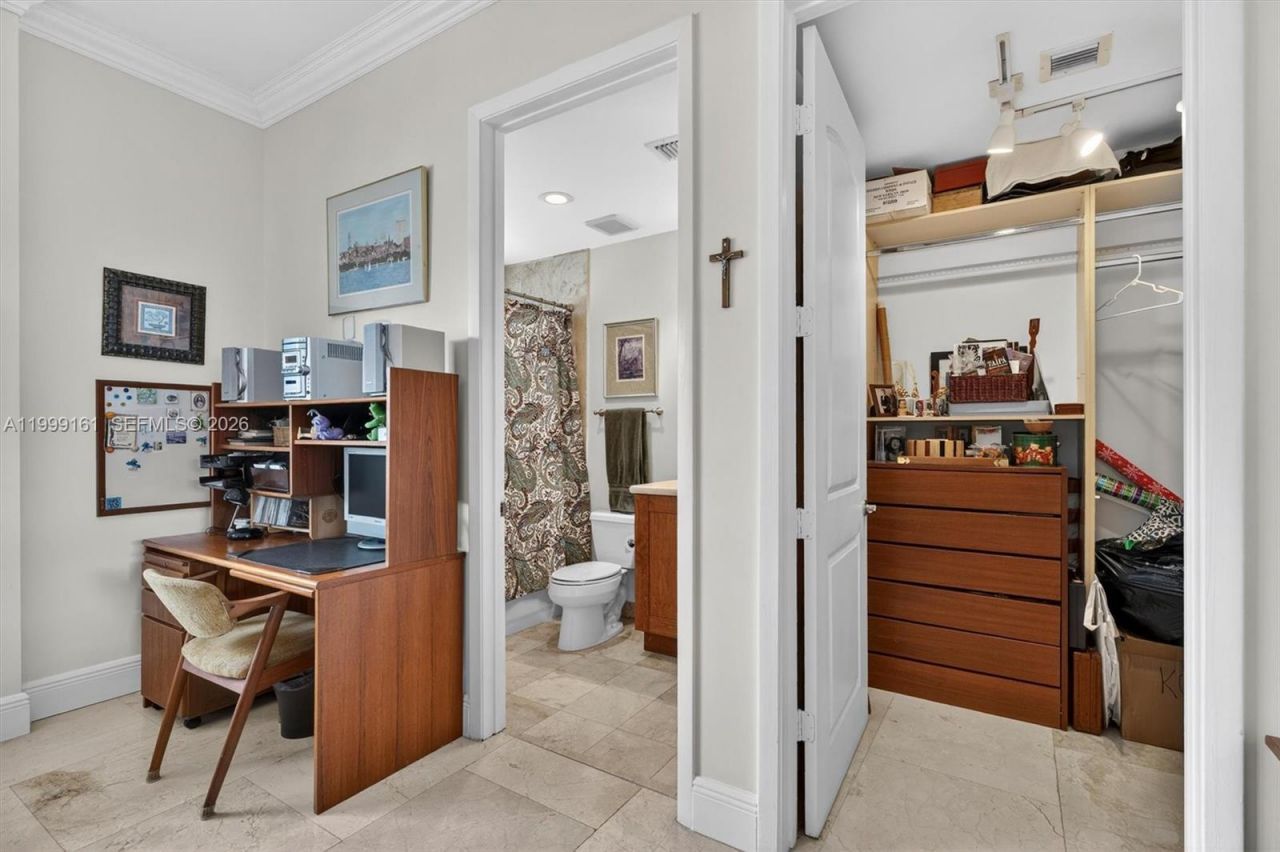 650 Valencia Ave , Unit 302, Coral Gables, FL 33134 Photo