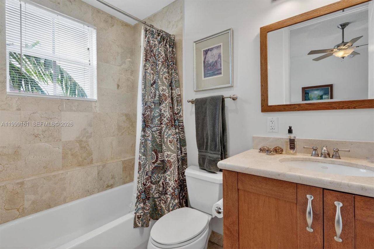 650 Valencia Ave , Unit 302, Coral Gables, FL 33134 Photo