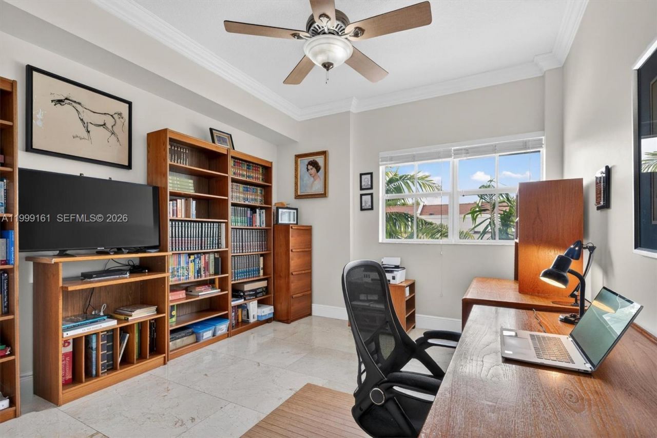 650 Valencia Ave , Unit 302, Coral Gables, FL 33134 Photo