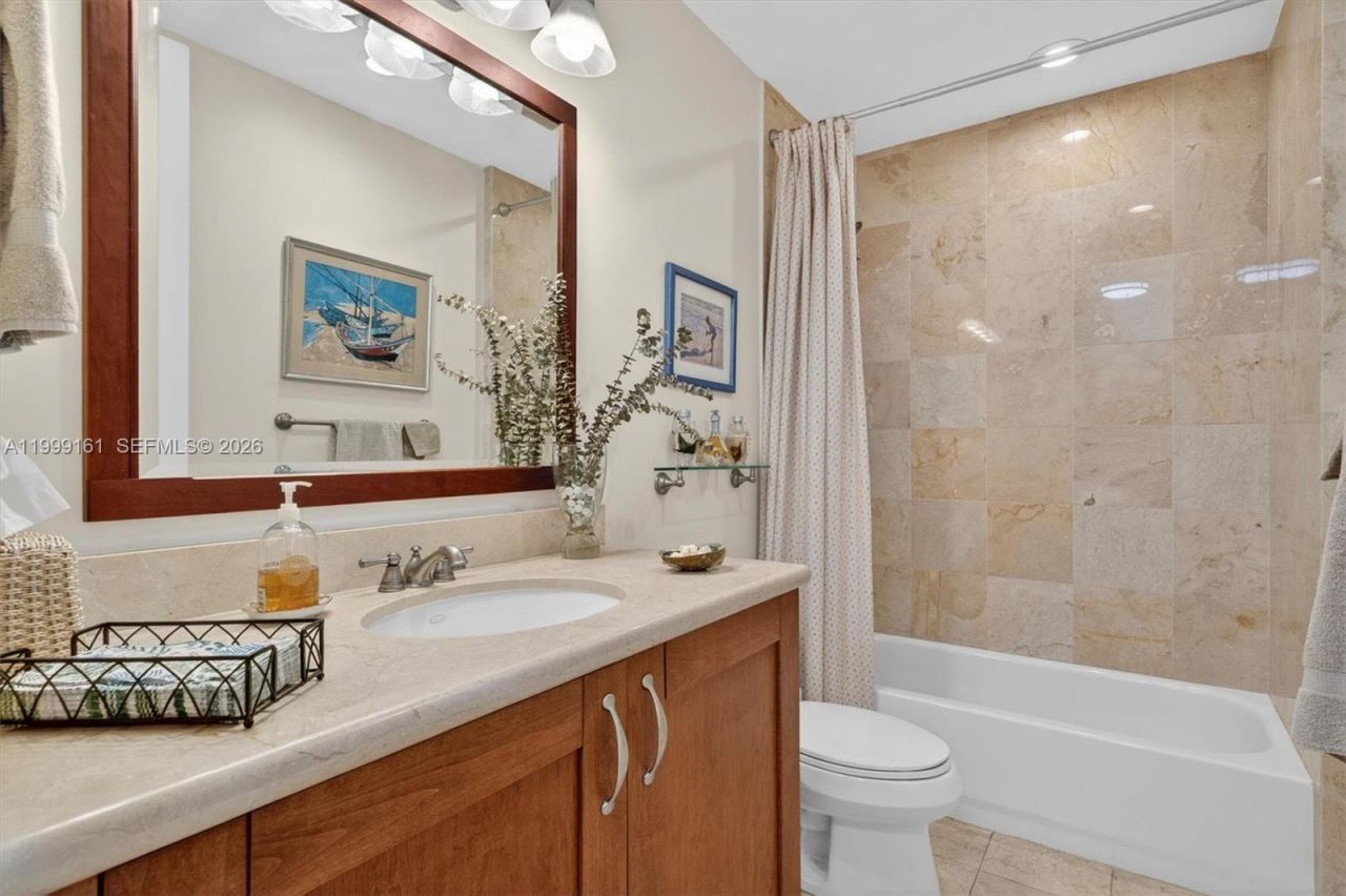 650 Valencia Ave , Unit 302, Coral Gables, FL 33134 Photo