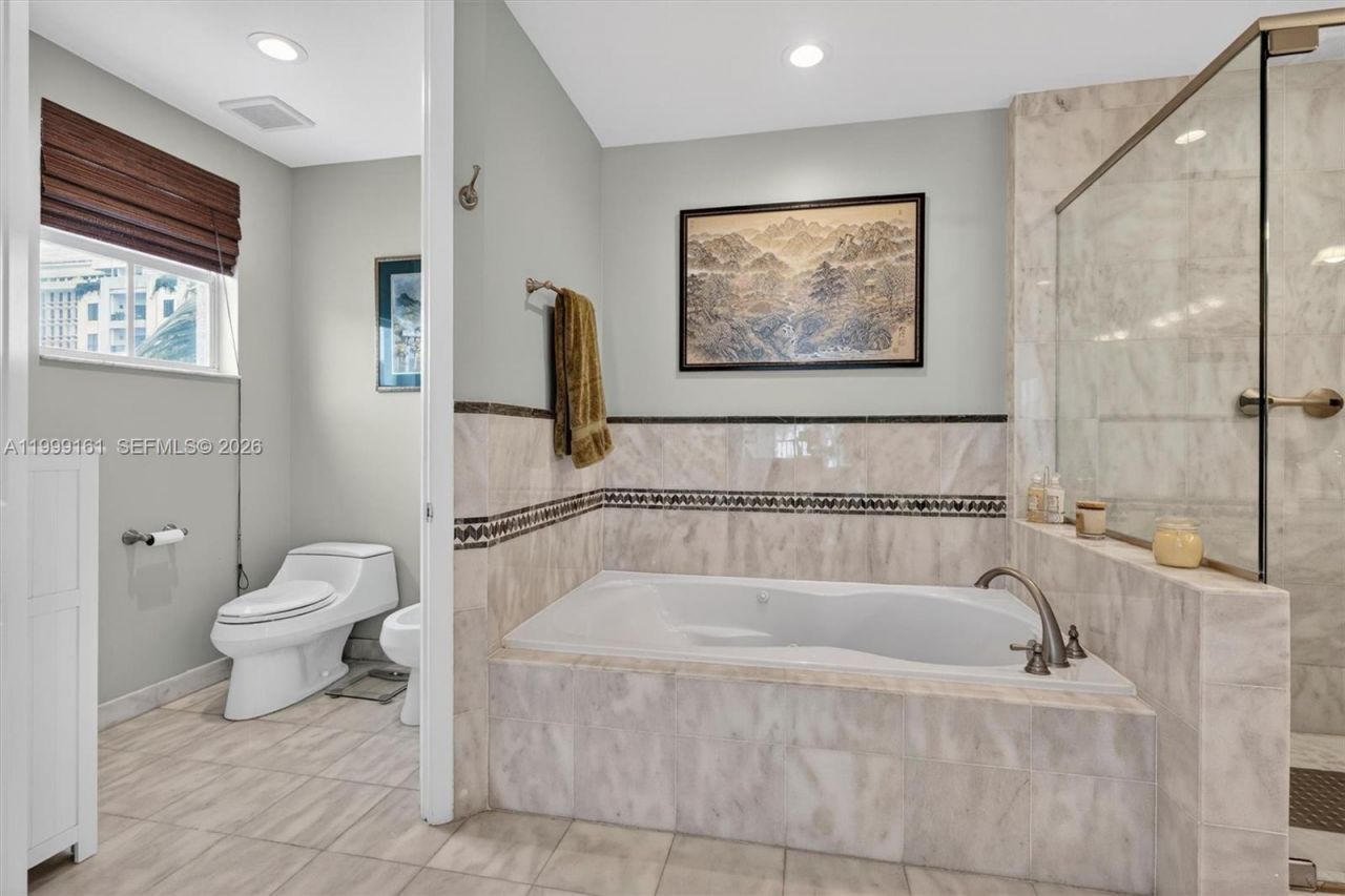 650 Valencia Ave , Unit 302, Coral Gables, FL 33134 Photo