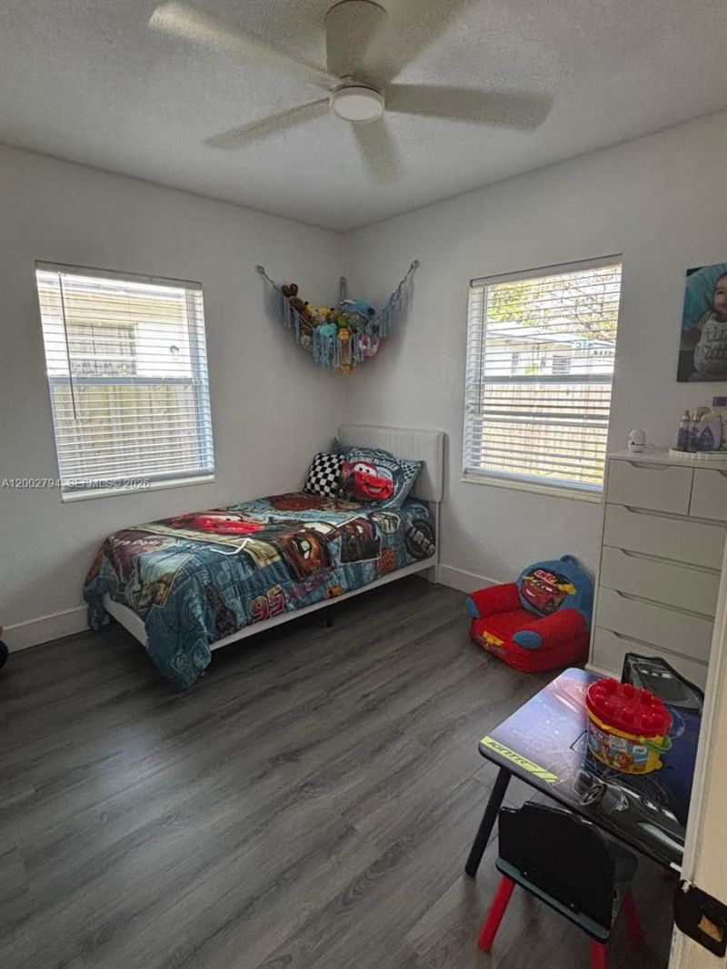 716 NW 15th Way , Fort Lauderdale, FL 33311 Photo