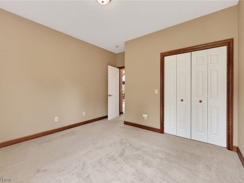 734 Homestead Pointe Drive, Orrville, OH 44667 Photo 12