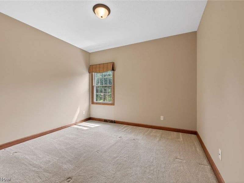 734 Homestead Pointe Drive, Orrville, OH 44667 Photo 12