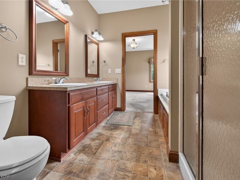 734 Homestead Pointe Drive, Orrville, OH 44667 Photo 27