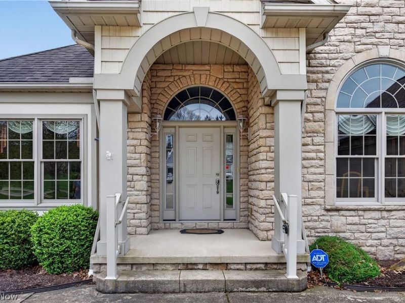 734 Homestead Pointe Drive, Orrville, OH 44667 Photo 3