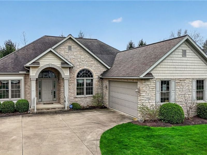 734 Homestead Pointe Drive, Orrville, OH 44667 Photo 3