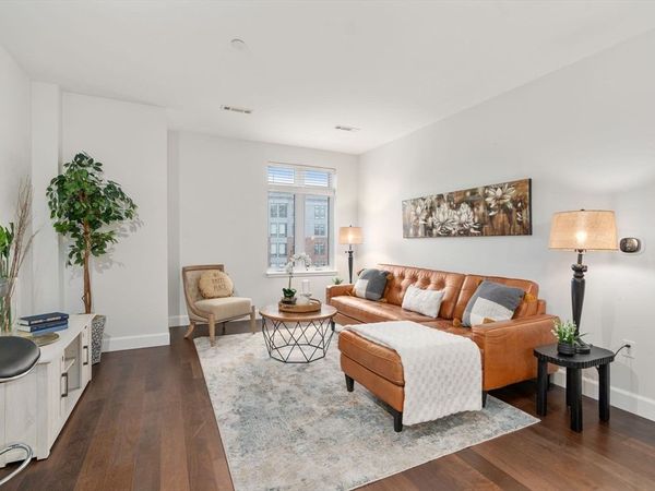 1501 Commonwealth Ave, Unit 304, Boston, MA 02135