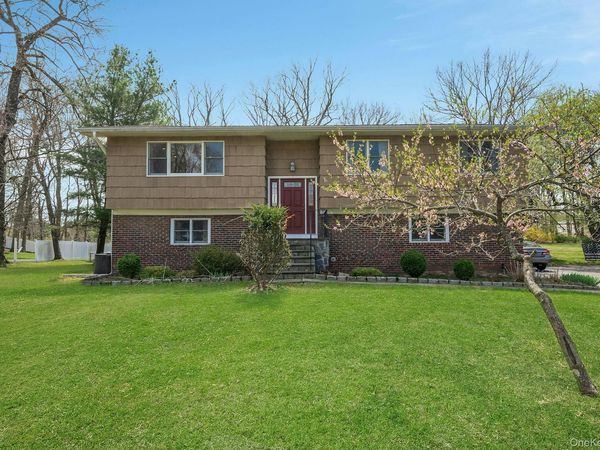 6 Foxwood Lane , Thornwood, NY 10594