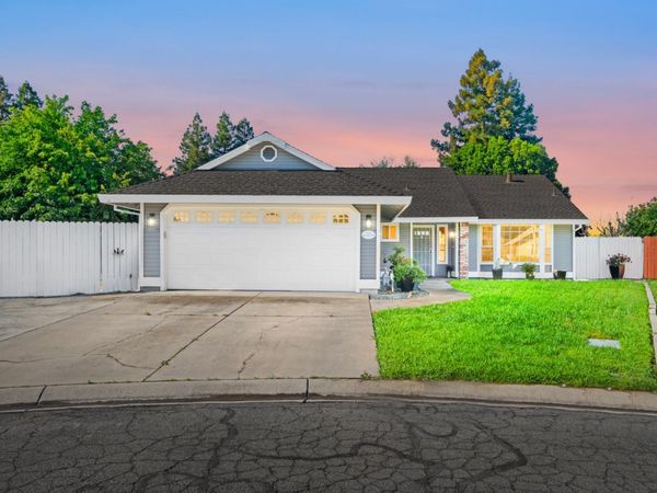 2588 Sombra Ct, Yuba City, CA 95993