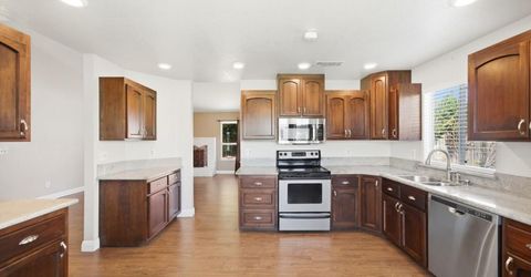 2588 Sombra Ct, Yuba City, CA 95993 Photo