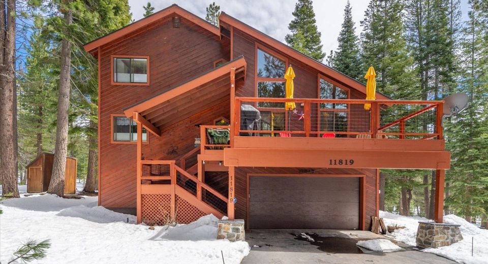 11819 Brookstone Drive, Truckee, CA 96161 Photo
