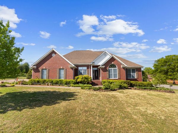 204 Wellsbrook Cir , Fayetteville, TN 37334