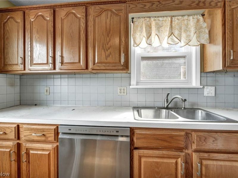 14018 Liberty Avenue, Cleveland, OH 44135 Photo 14