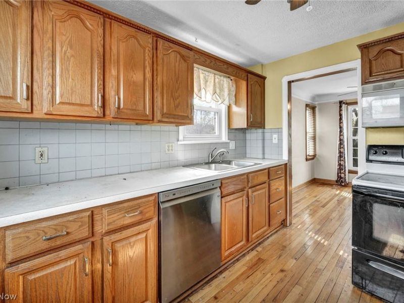 14018 Liberty Avenue, Cleveland, OH 44135 Photo 16