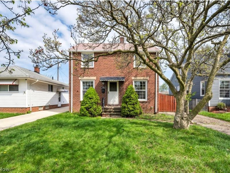 14018 Liberty Avenue, Cleveland, OH 44135 Photo 2