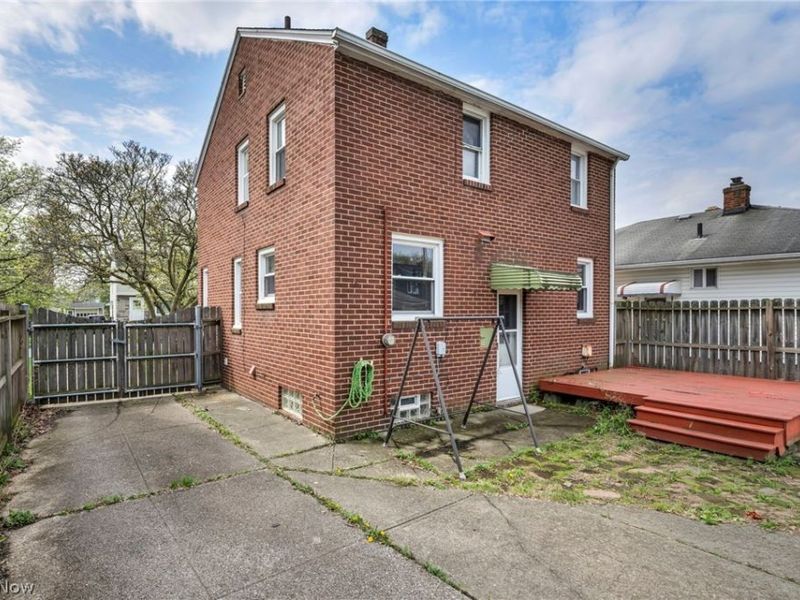 14018 Liberty Avenue, Cleveland, OH 44135 Photo 43