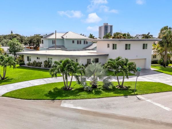 2812 NE 27th Street, Lighthouse Point, FL 33064