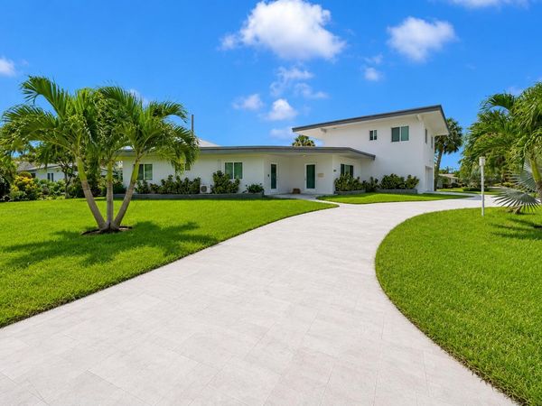 2812 NE 27th Street, Lighthouse Point, FL 33064