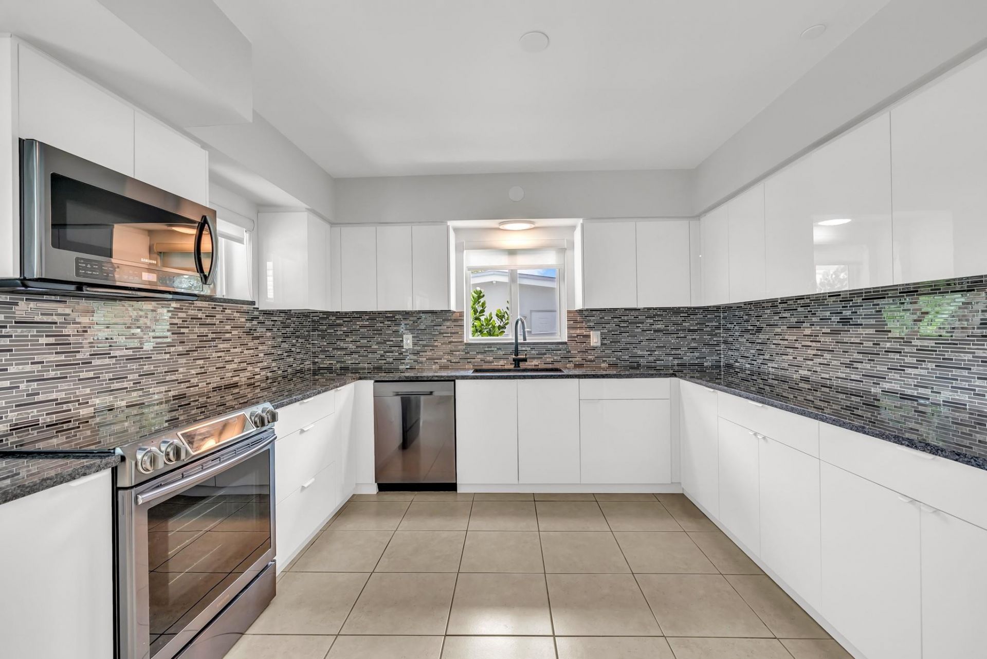 2812 NE 27th Street, Lighthouse Point, FL 33064 Photo