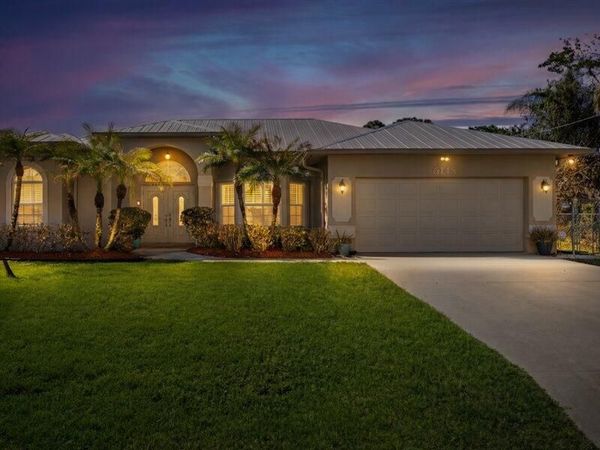 6148 NW Gaylord Terrace, Port St. Lucie, FL 34986