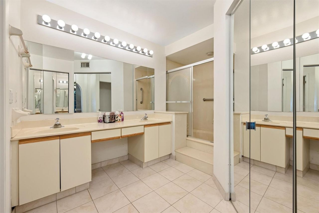 2910 Cottage Grove Court , Unit L4, Orlando, FL 32822 Photo