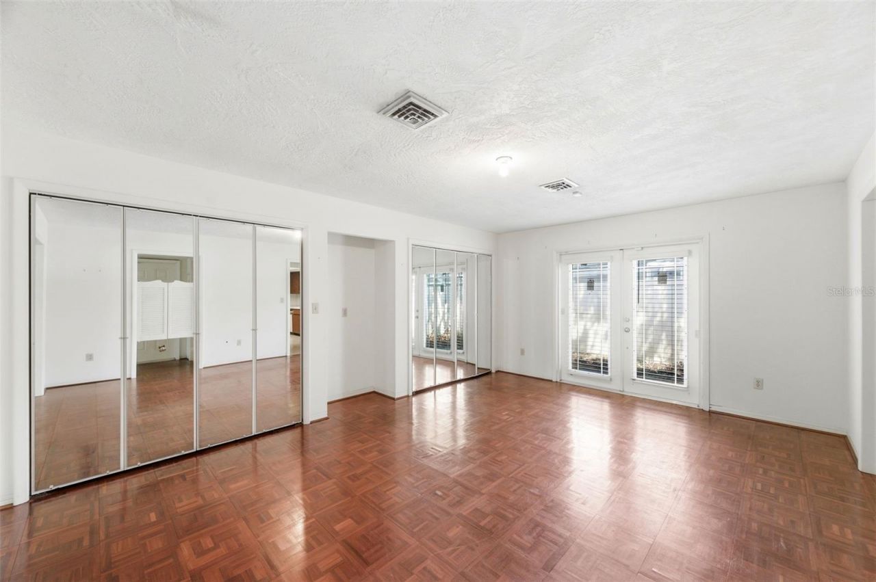 1451 Monticello Boulevard N, Saint Petersburg, FL 33703 Photo