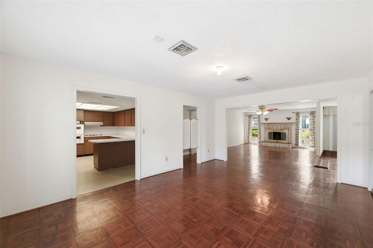 1451 Monticello Boulevard N, Saint Petersburg, FL 33703 Photo