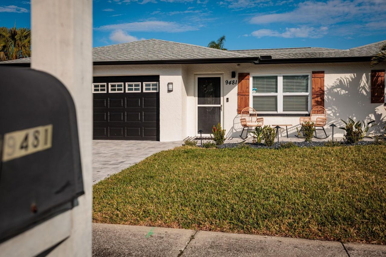 9481 Monica Drive, Seminole, FL 33777 Photo