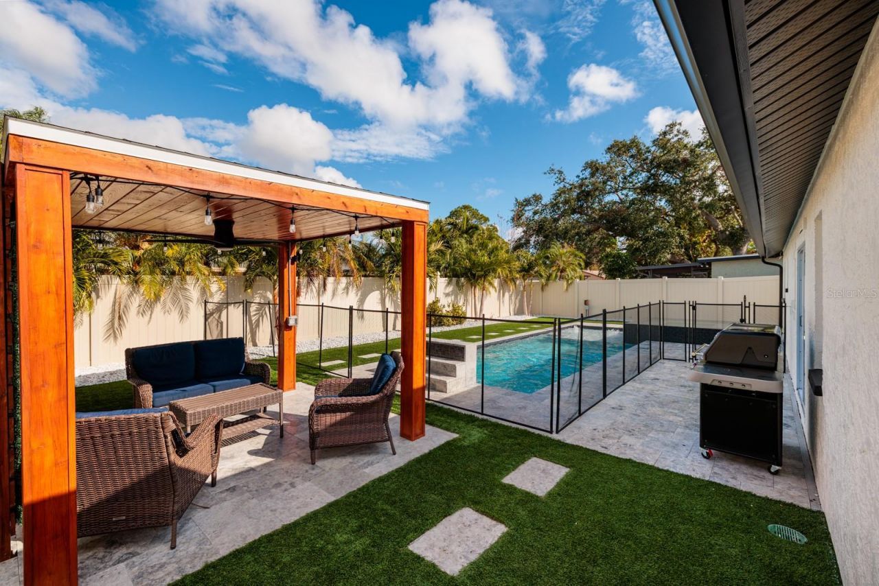 9481 Monica Drive, Seminole, FL 33777 Photo