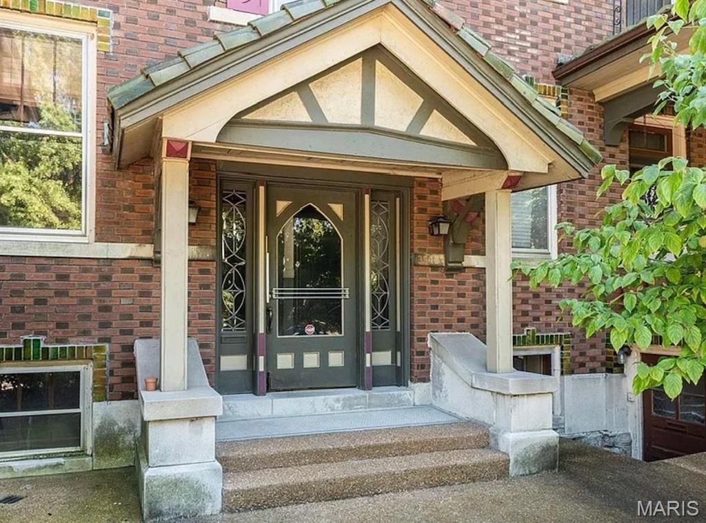 3548 Victor Street , Unit 2W, Saint Louis, MO 63104 Main Photo