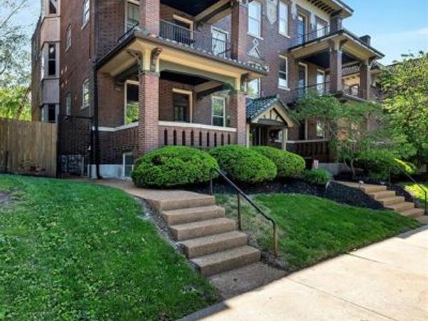 3548 Victor Street, Unit 2W, St Louis, MO 63104
