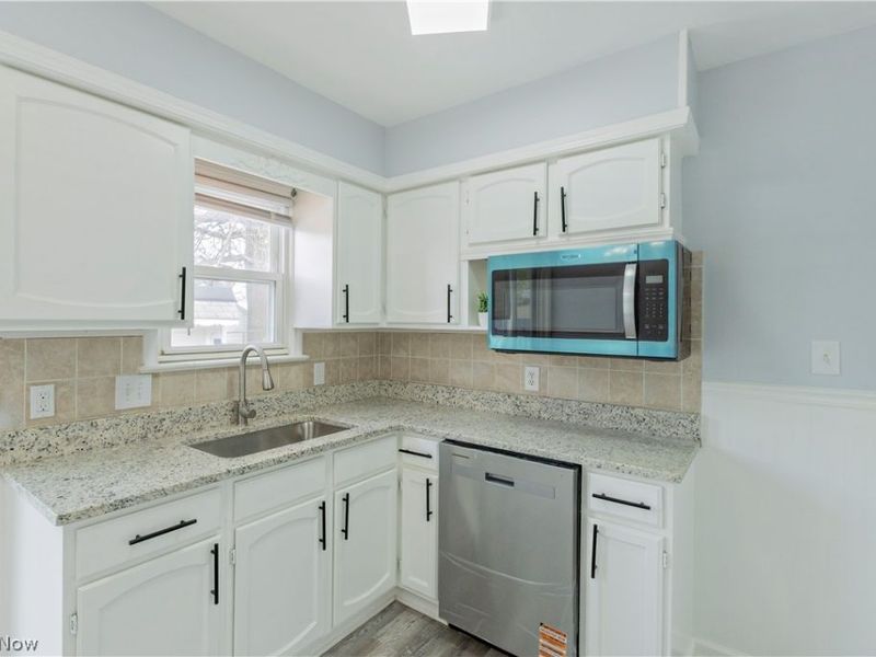 30025 Elgin Road, Wickliffe, OH 44092 Photo 10