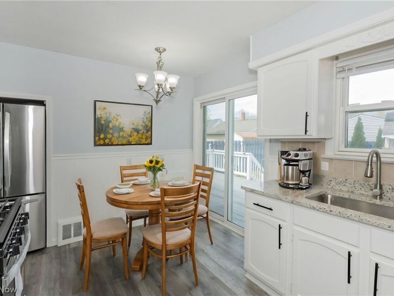 30025 Elgin Road, Wickliffe, OH 44092 Photo 11