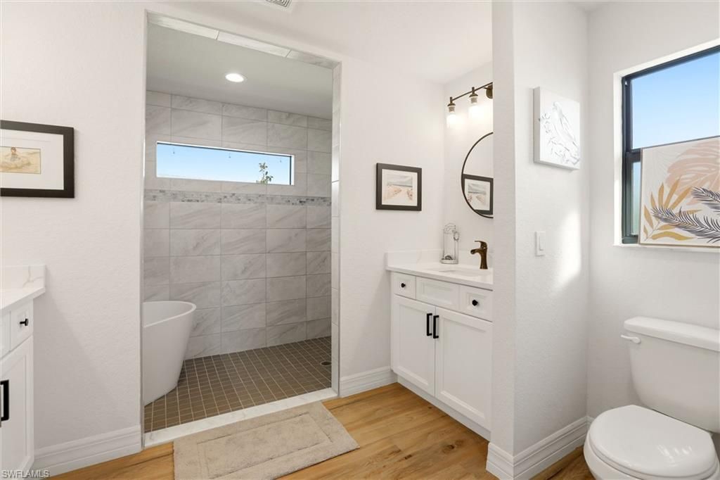 1512 NE 33rd St, Cape Coral, FL 33909 Photo