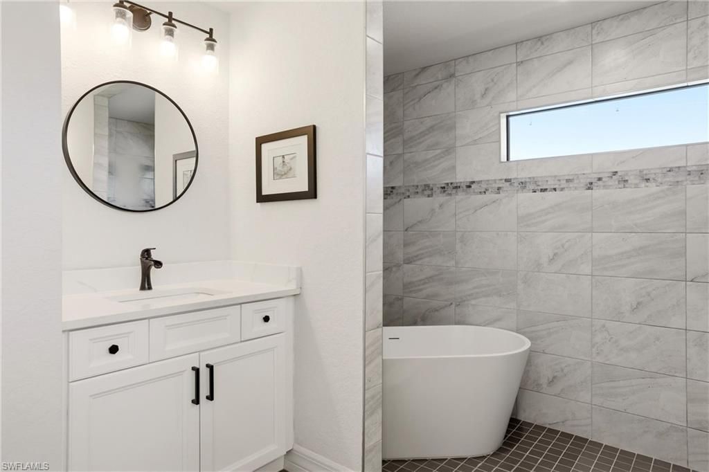 1512 NE 33rd St, Cape Coral, FL 33909 Photo