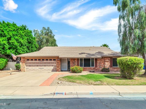 1008 W MESETO Avenue, Mesa, AZ 85210