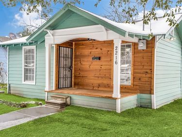 2216 Marburg Street, Dallas, TX 75215