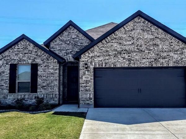 5920 Halls Lake Loop, Fort Worth, TX 76179