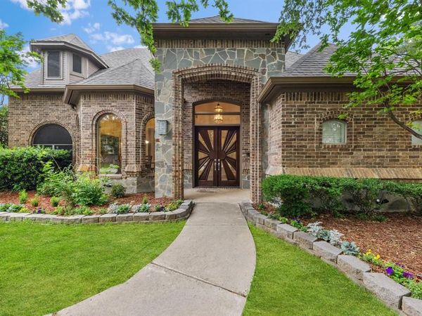 9121 Thornridge Drive, North Richland Hills, TX 76182