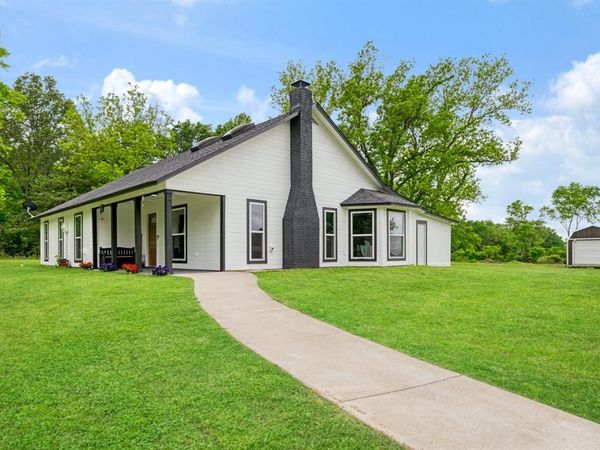 505 N Howison Street, Bogata, TX 75417