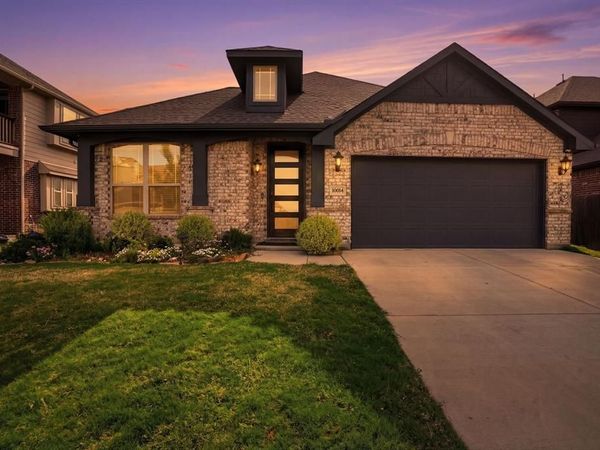 10004 White Pine Drive, Fort Worth, TX 76131