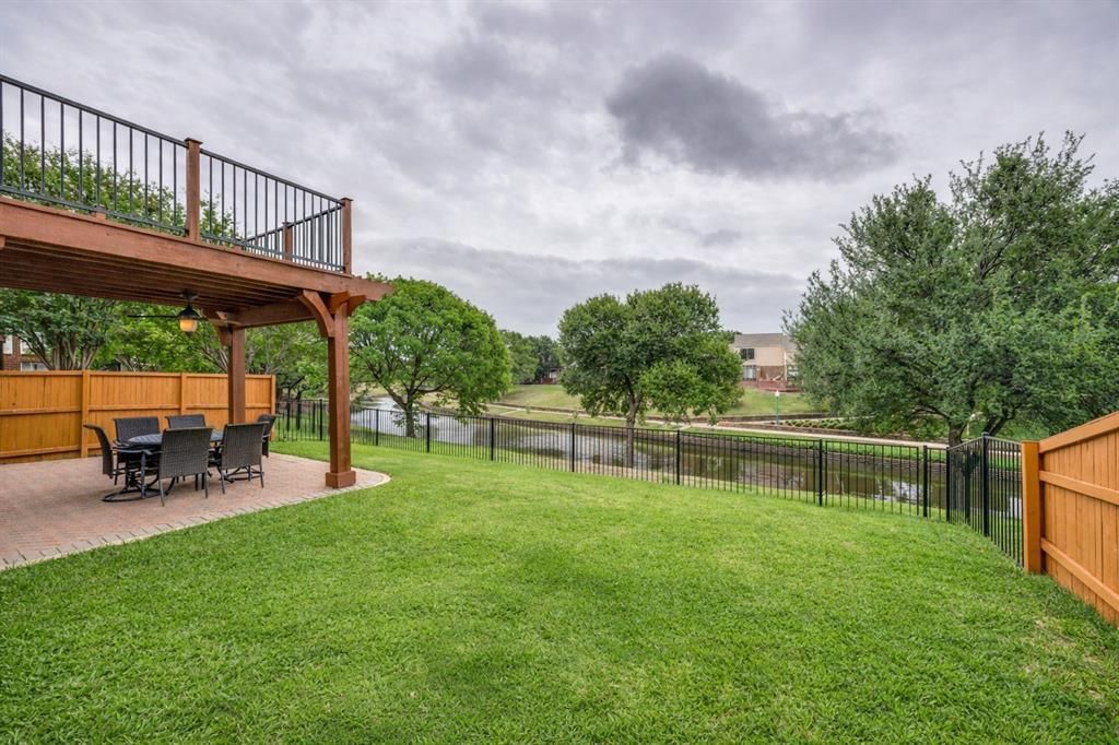 316 Riverwalk Lane, Irving, TX 75063 Main Photo