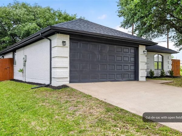 509 Brookside Court, Burleson, TX 76028