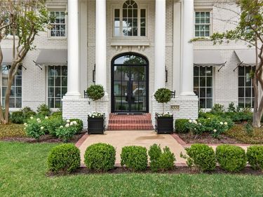 6331 Waggoner Drive, Dallas, TX 75230