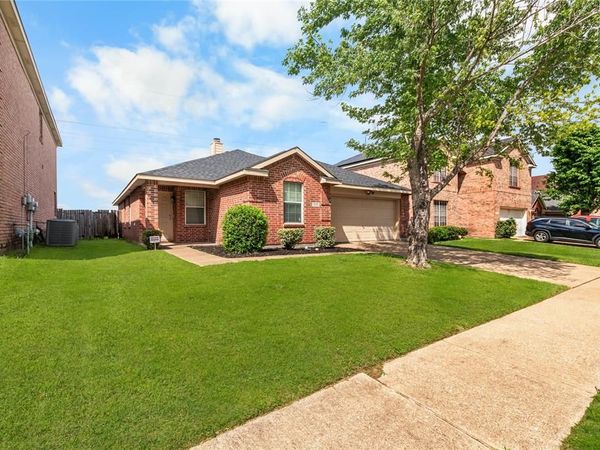 1225 Glencoe Drive, Glenn Heights, TX 75154
