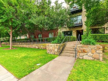 4605 Cedar Springs Road, Unit 201, Dallas, TX 75219