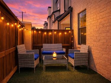 3901 Travis Street, Unit 125, Dallas, TX 75204