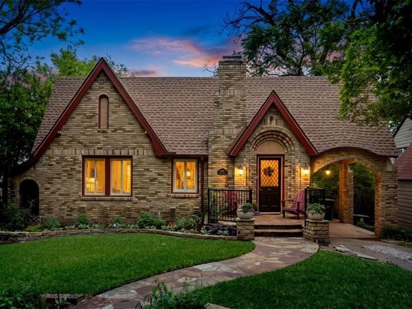 6926 Vivian Avenue, Dallas, TX 75223