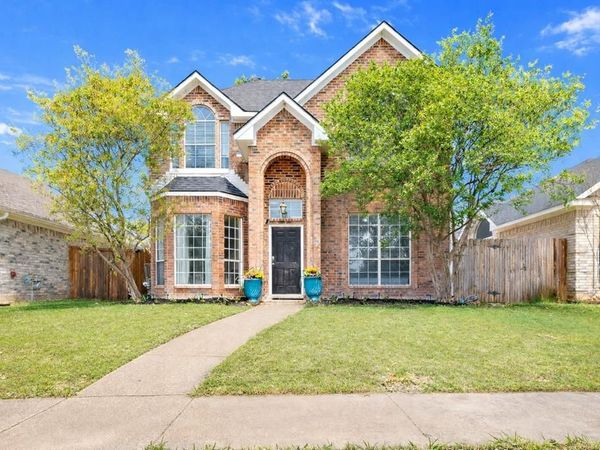6822 Conestoga Drive, Rowlett, TX 75089